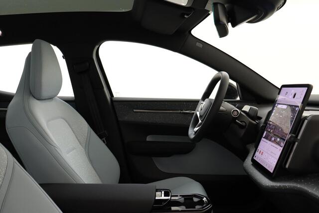Volvo EX30 TWIN MOTOR PERFORMANCE ULTRA EUROPA SPORT 69 kWh -PANO.DAK|HARMAN/KARDON|360°CAM|AUT.INPARKEREN|BLIS|20"|BREEZE