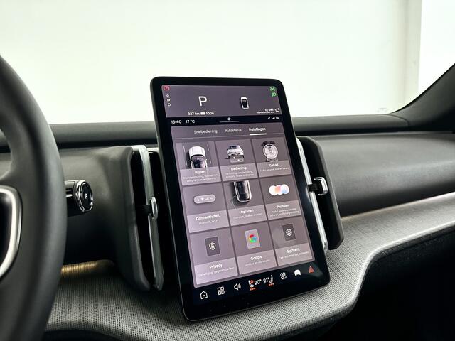 Volvo EX30 Twin Motor Performance Ultra 69 kWh | Panoramadak | 360° camera | Harman Kardon | Stoel- en Stuurverwarming | Trekhaak