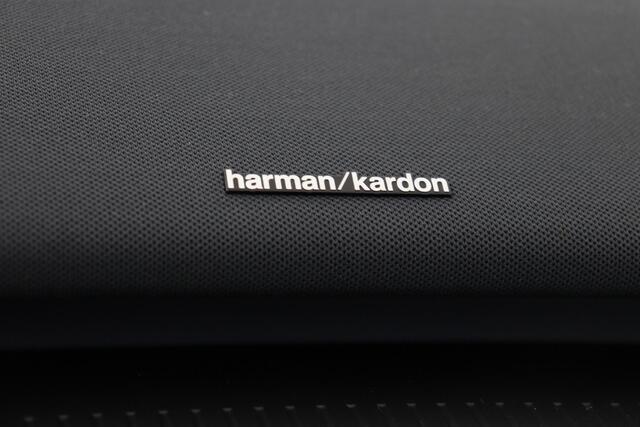 Volvo EX30 SINGLE MOTOR PLUS 51 kWh -CLIMATE|CARPLAY|CAMERA|ADAP.CRUISE|HARMAN/KARDON|PRIVACY.GLAS