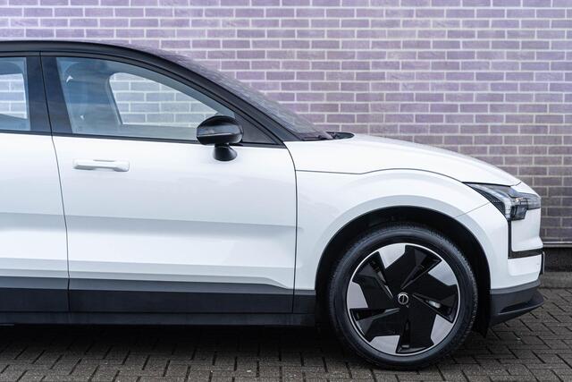 Volvo EX30 Single Motor Extended Range Plus 69 kWh | Google | Long Range | Keyless | Camera | Adaptieve Cruise | Elek. Achterklep | Harman Kardon Audio | Getint Glas | 19" LM
