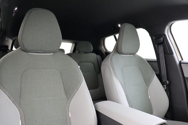 Volvo EX30 SINGLE MOTOR EXTENDED RANGE PLUS EUROPA 69 kWh -PANO.DAK|HARMAN/KARDON|POWER-SEATS|PRIVACY.GLAS|20"|PINE