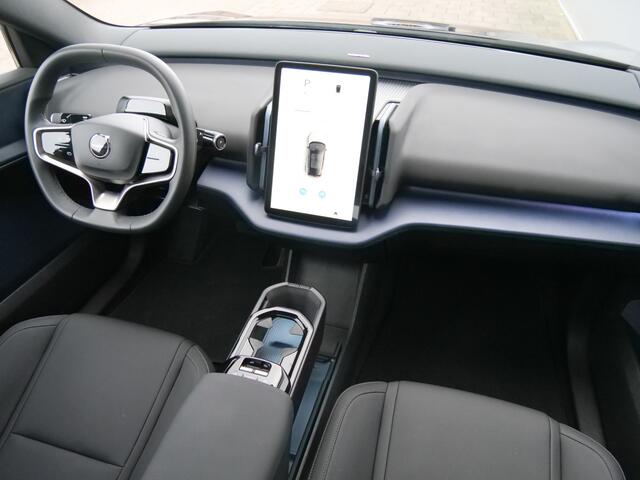 Volvo EX30 Single Motor Extended Range Ultra 69 kWh 272 Pk Automaat Navi / Pano-dak / Leer / 2 x Camera / DAB / Apple Carplay / SOH 98,4 %