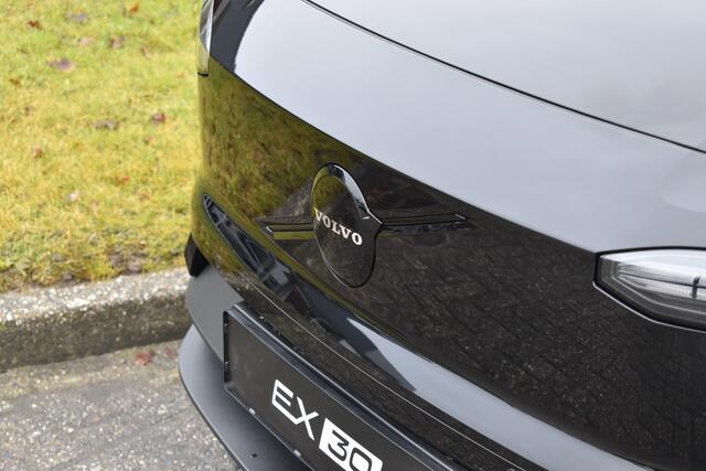 Volvo EX30 Extended Range 272PK Black Edition 69 kWh | H&K | 20" LMV | Elektr. Stoel | ACC | Camera | Blis