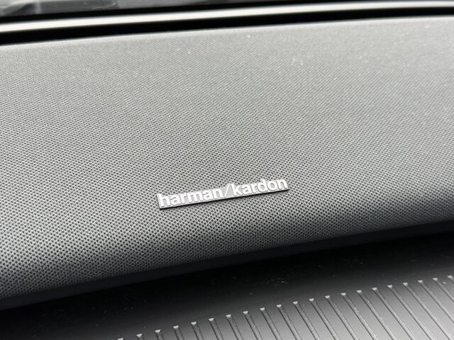 Volvo EX30 Single Motor Extended Range Plus 69 kWh Harman Kardon/Leder