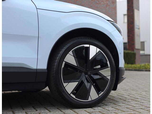 Volvo EX30 Twin Motor Ultra | 69 kWh - Pano - Harman Kardon