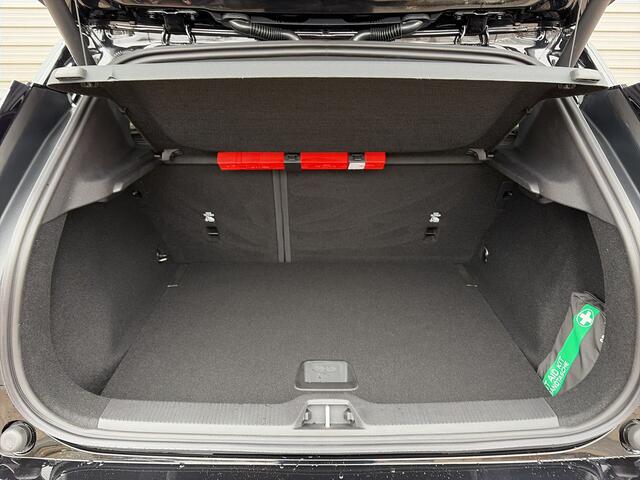 Volvo EX30 Extended Range Black Edition 69 kWh / Elektrisch verstelbare voorstoelen / Pack Climat / 19" /