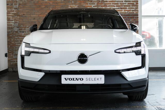 Volvo EX30 Single Motor Extended Range Plus Europa 69 kWh | Elektrisch Verstelbare Voorstoelen | Stoel & Stuurverwarming | Harman Kardon Premium Audio | Digital Key Plus |