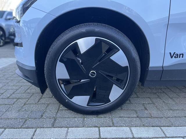 Volvo EX30 Single Motor Extended Range Plus 69 kWh | Harman / Kardon | Stoel- en Stuurverwarming | Apple Carplay |