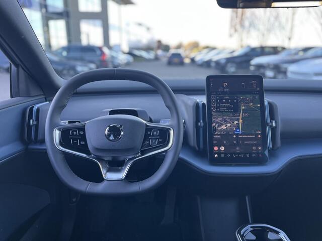 Volvo EX30 Single Motor Extended Range Plus 69 kWh | Harman / Kardon | Stoel- en Stuurverwarming | Apple Carplay |