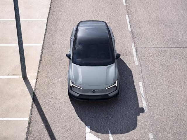 Volvo EX30 P5 Long Range Plus Europa 69 kWh | Parkeercamera | Harman Kardon | Stoel- en Stuurverwarming | Elektrische stoelen