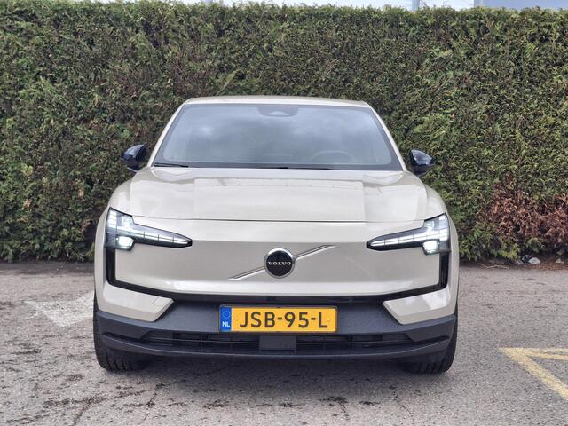 Volvo EX30 Single Motor Extended Range Plus Europa 69 kWh | Demo | Stoel/Stuur verwarming | Pilot Assist | Harman/Kardon | Memory Stoelen |