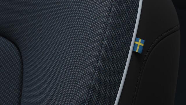 Volvo EX30 Black Edition Plus Ext. Range 69 kWh Europa | Elektr verst. stoel | Stoelverw V+A | Park assist V+A | Google navigatie |