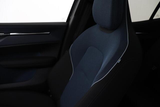 Volvo EX30 SINGLE MOTOR EXTENDED RANGE ULTRA 69 kWh -PANO.DAK|HARMAN/KARDON|20"|CLIMATE|AUT.PARKEREN|PRIVACY.GLAS
