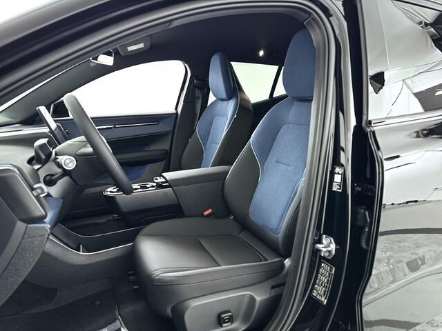 Volvo EX30 Single Motor Extended Range Plus Europa Black Edition 69 kWh | Parkeercamera | Harman Kardon | Stoel- en Stuurverwarming | 20'' velgen