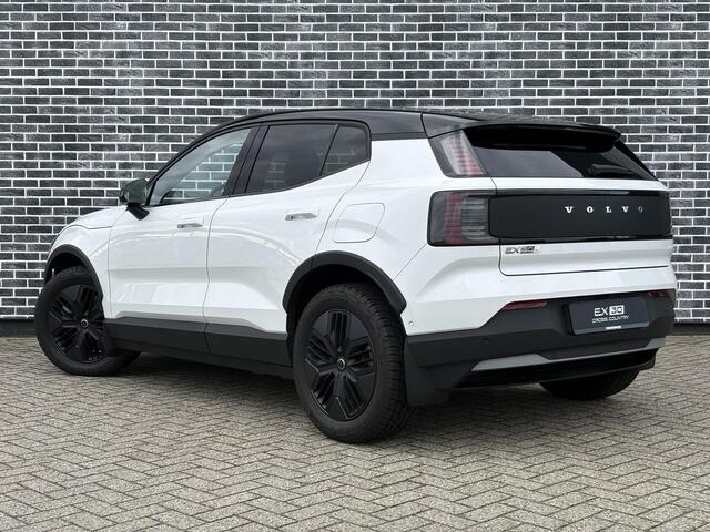 Volvo EX30 Cross Country Twin Motor Performance Ultra 69 kWh | Warmtepomp | Panoramadak | Tailored Wool | 360 Graden Camera | Cruise Control Adaptief | Google Maps