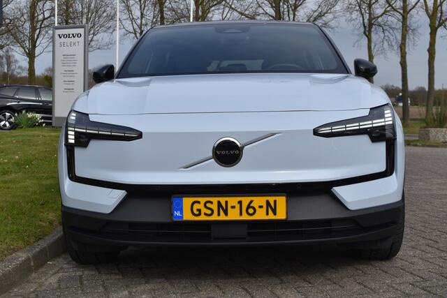 Volvo EX30 Single Motor Extended Range Plus 69 kWh | ACC | Blis | Camera | H&K | 19"LMV