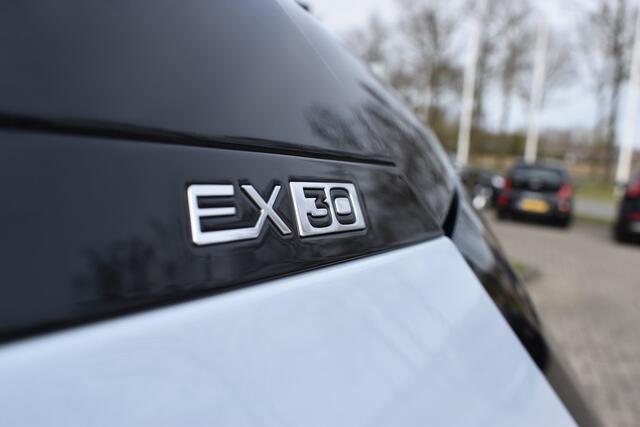 Volvo EX30 Single Motor Extended Range Plus 69 kWh | ACC | Blis | Camera | H&K | 19"LMV