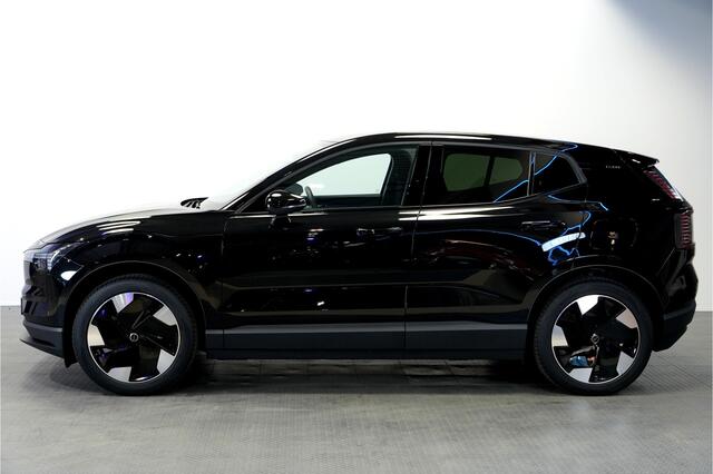 Volvo EX30 Single Motor Extended Range Plus 69 kWh HARMAN/KARDON + EL.TREKHAAK + STOEL-&STUURVERWARMING + ADAPT.CRUISE + BLIS + PRIVACY GLASS + KEYLESS ENTRY&DRIVE + CAMERA + PARKSENSOREN + 19" LM-VELGEN!!