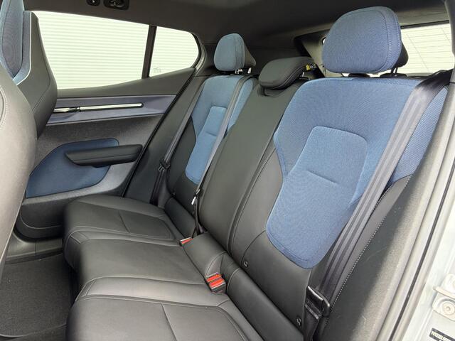 Volvo EX30 Single Motor Extended Range Ultra 69 kWh / SOH 91,5 % / Eerste Eigenaar / Dealer onderhouden / Trekhaak ( 1400 kg ) / Duurste uitvoering /