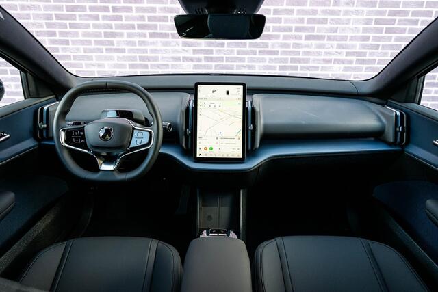 Volvo EX30 P5 Long Range Plus Black Edition Europa 69 kWh Europa | Power Seats | Stuur & Stoelverwarming | Harman/Kardon | Digital Key | Parkeercamera | Adaptive Cruise Control | BLIS | Elektrische achterklep | Google |