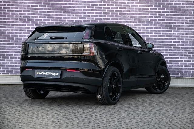 Volvo EX30 P5 Long Range Plus Black Edition Europa | Power Seats | Stuur & Stoelverwarming | Harman/Kardon | Digital Key | Parkeercamera | Adaptive Cruise Control | BLIS | Elektrische achterklep | Google |