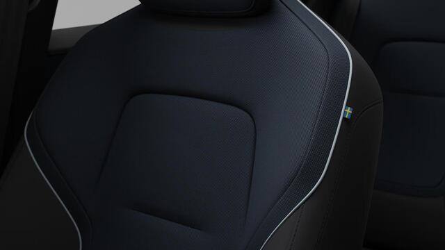Volvo EX30 P5 Long Range Plus Black Edition Europa 69 kWh Power Seats | Stuur & Stoelverwarming | Harman Kardon Audio | Digital Key | Parkeercamera | Adaptive Cruise Control | BLIS | Elektrische Achterklep | Google |