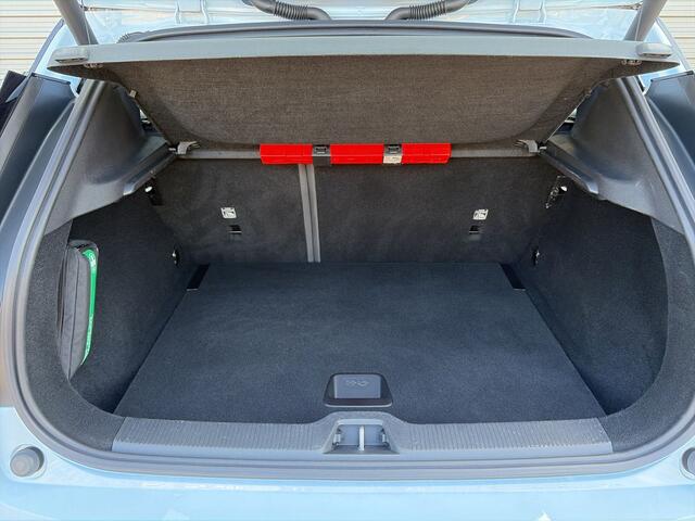 Volvo EX30 Single Motor Extended Range Plus 69 kWh / dodehoekdetectie / Achteruitrijcamera / Cruise control /