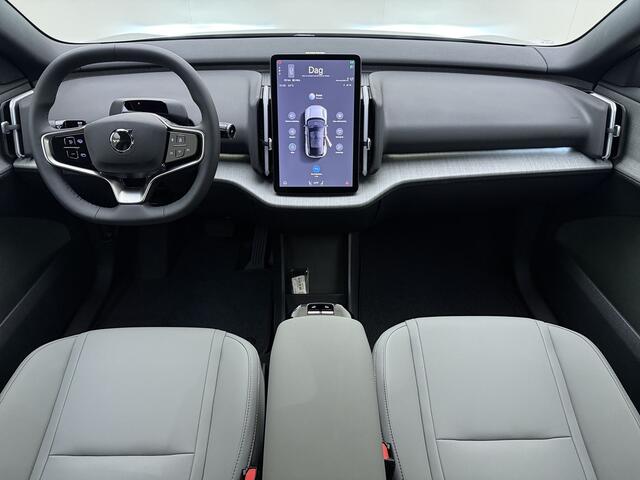 Volvo EX30 Extended Range Plus Europa / Pine Interieur / Zwart dak / 20'' / Getint glas / Elektr. Stoelen / Harman&Kardon Audio / Stoel + Stuurw. Verwarming / ACC / BLIS /