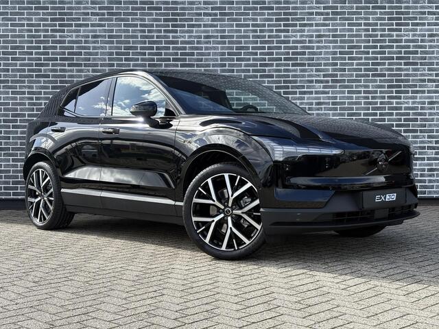 Volvo EX30 Single Motor Extended Range Ultra Black Edition Europa | Trekhaak | Stoel en Stuurverwarming | 20" Y Spaaks | 360° Camera | Harman & Kardon | Panoramadak | 22 kW Lader |