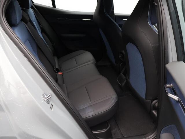 Volvo EX30 Single Motor Plus 51 kWh stoelverwarming / stuurverwarming