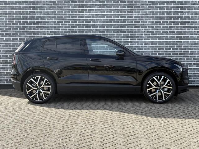 Volvo EX30 P5 Long Range Plus Black Edition Europa 69 kWh | 20" | Adaptieve Cruise Control | Parkeersensoren voor + achter | Stoel & stuurwiel verwarmd | Elektr. verstelbare voorstoelen | Harman Kardon Audio |
