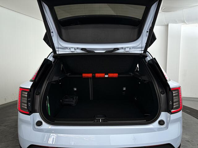 Volvo EX30 Single Motor Extended Range Plus 69 kWh | Parkeercamera | Harman Kardon | Stoel- en Stuurverwarming