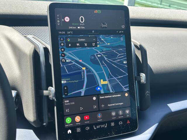 Volvo EX30 Single Motor Plus 51 kWh Automaat, Zwart dak, Stoel- en stuurwielverwarming, Warmtepomp, Metallic lak, Harman Kardon audio, Climate control, Driver assist, Pilot assist, BLIS
