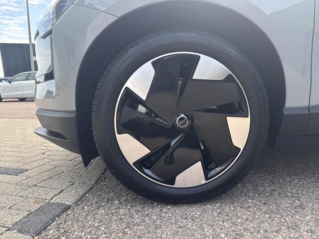 Volvo EX30 Single Motor Extended Range Plus 69 kWh