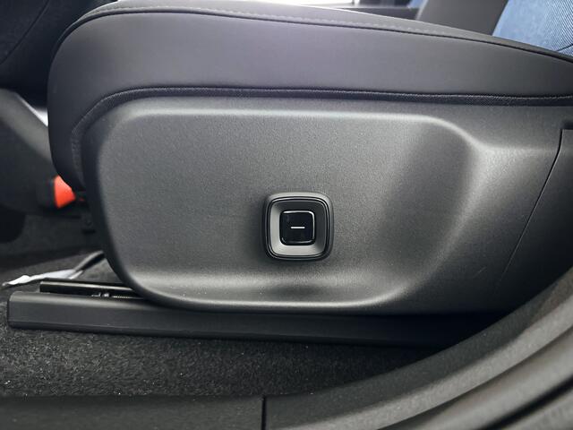 Volvo EX30 Twin Motor Performance Ultra Europa Sport 69 kWh | Panoramadak | 360° camera | Harman Kardon | Stoel- en Stuurverwarming