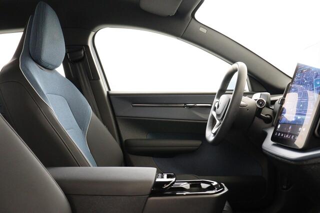 Volvo EX30 SINGLE MOTOR CORE 51 kWh -CLIMATE|CARPLAY|CAMERA|ADAP.CRUISE|PRIVACY.GLAS|SoH:99%