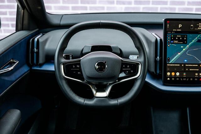 Volvo EX30 Single Motor Extended Range Plus 69 kWh | Stoel en Stuurverwarming | Adaptieve Cruise Control | BLIS | DAB+ | Keyless Entry | Parkeercamera |