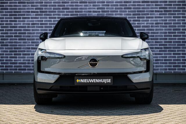 Volvo EX30 Single Motor Extended Range Plus 69 kWh | Stoel en Stuurverwarming | Adaptieve Cruise Control | BLIS | DAB+ | Keyless Entry | Parkeercamera |