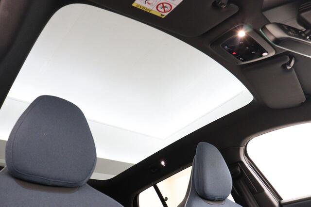 Volvo EX30 TWIN MOTOR PERFORMANCE ULTRA 69 kWh -PANO.DAK|HARMAN/KARDON|POWER-SEATS|360°CAM|AUT.INPARKEREN|CLIMATE|PRIVACY.GLAS|TREKHAAK|20"|SoH:90%