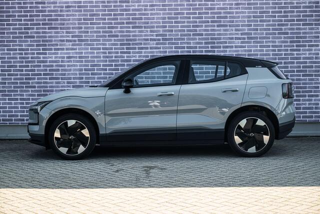 Volvo EX30 Single Motor Extended Range Plus 69 kWh | Climate Pack | Stoel en Stuurverwarming | Keyless Entry | Zwart Dak | Adaptieve Cruise Control | Blis |