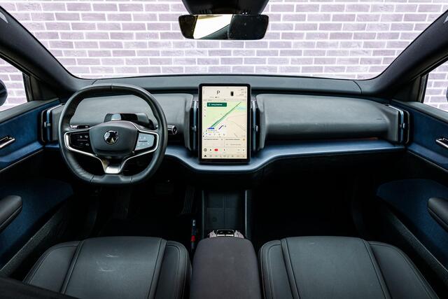 Volvo EX30 Single Motor Extended Range Plus 69 kWh | Climate Pack | Stoel en Stuurverwarming | Keyless Entry | Zwart Dak | Adaptieve Cruise Control | Blis |