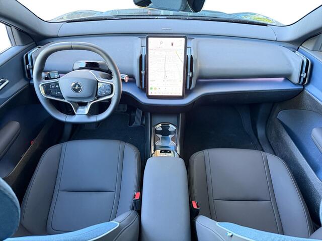 Volvo EX30 Single Motor Ext Range Ultra Black Ed Euro 69 kWh