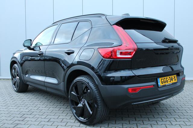 Volvo EX40 Single Motor Plus Black Edition 70 kWh | Harman Kardon | Pixel LED | Trekhaak