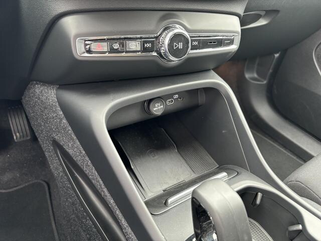 Volvo EX40 Single Motor Core 70 kWh | Privacy Glas | 19 Inch Diamond Cut Velgen | Nieuw uit voorraad |