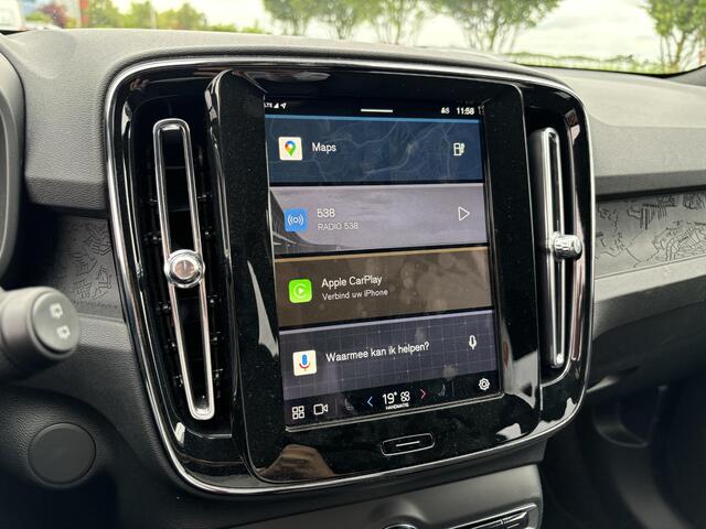 Volvo EX40 Single Motor Core 70 kWh | Privacy Glas | 19 Inch Diamond Cut Velgen | Nieuw uit voorraad |