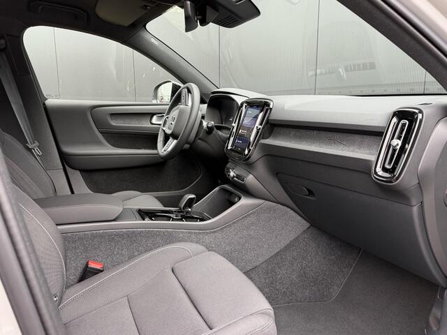 Volvo EX40 Single Motor Business Edition 70 kWh Harman kardon 19 inch extra getint glas intellisafe climate line all weather banden