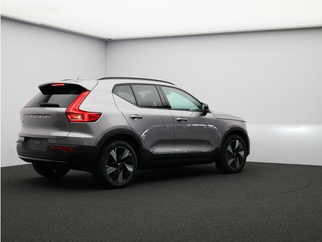 Volvo EX40 Single Motor Extended Range Business Ed. 82 kWh / Stoel + Stuurverwarming / Harman Kardon / Adaptive Cruise / BLIS / All-Season Banden /