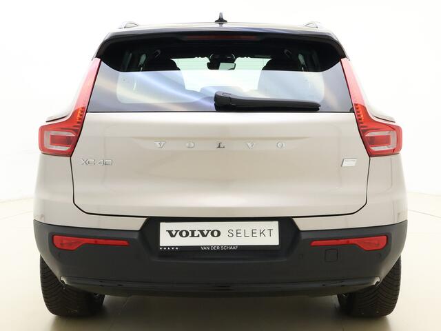Volvo EX40 Extended Range Plus 82 kWh / ¤ 9.500,- demokorting / 3 jaar gratis onderhoud / El. Trekhaak / Warmtepomp / Stoel + Stuurw. Verwarming /