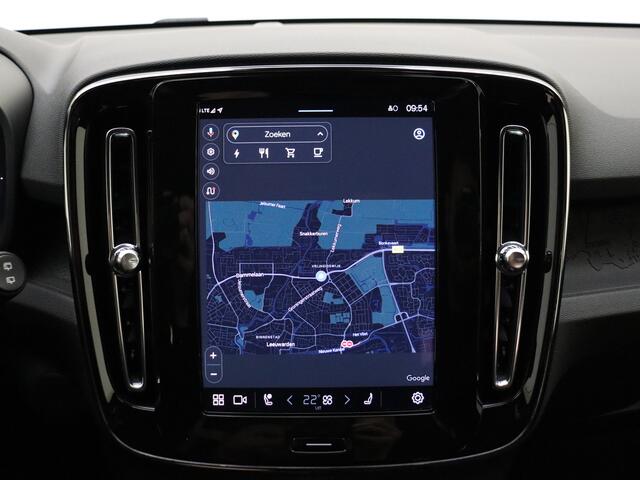 Volvo EX40 Extended Range Plus 82 kWh / ¤ 9.500,- demokorting / 3 jaar gratis onderhoud / El. Trekhaak / Warmtepomp / Stoel + Stuurw. Verwarming /