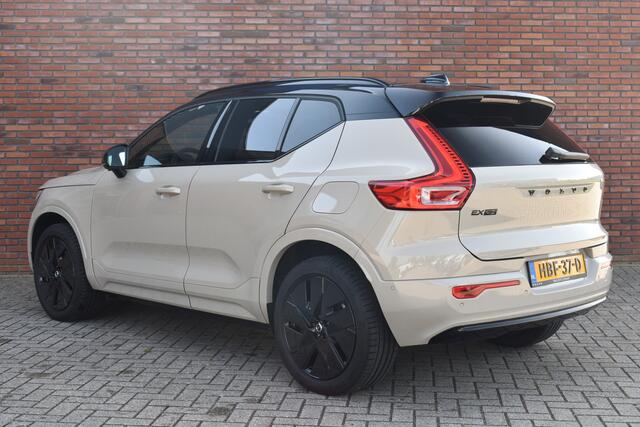 Volvo EX40 252PK Extended Range Ultra 82 kWh | Luxe lederen bekleding | Exterieur delen in kleur | Panorama dak | H&K audio